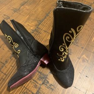 DISNEY Frozen Anna Boots